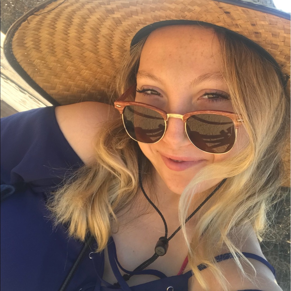 Meet your Posher, Audrey